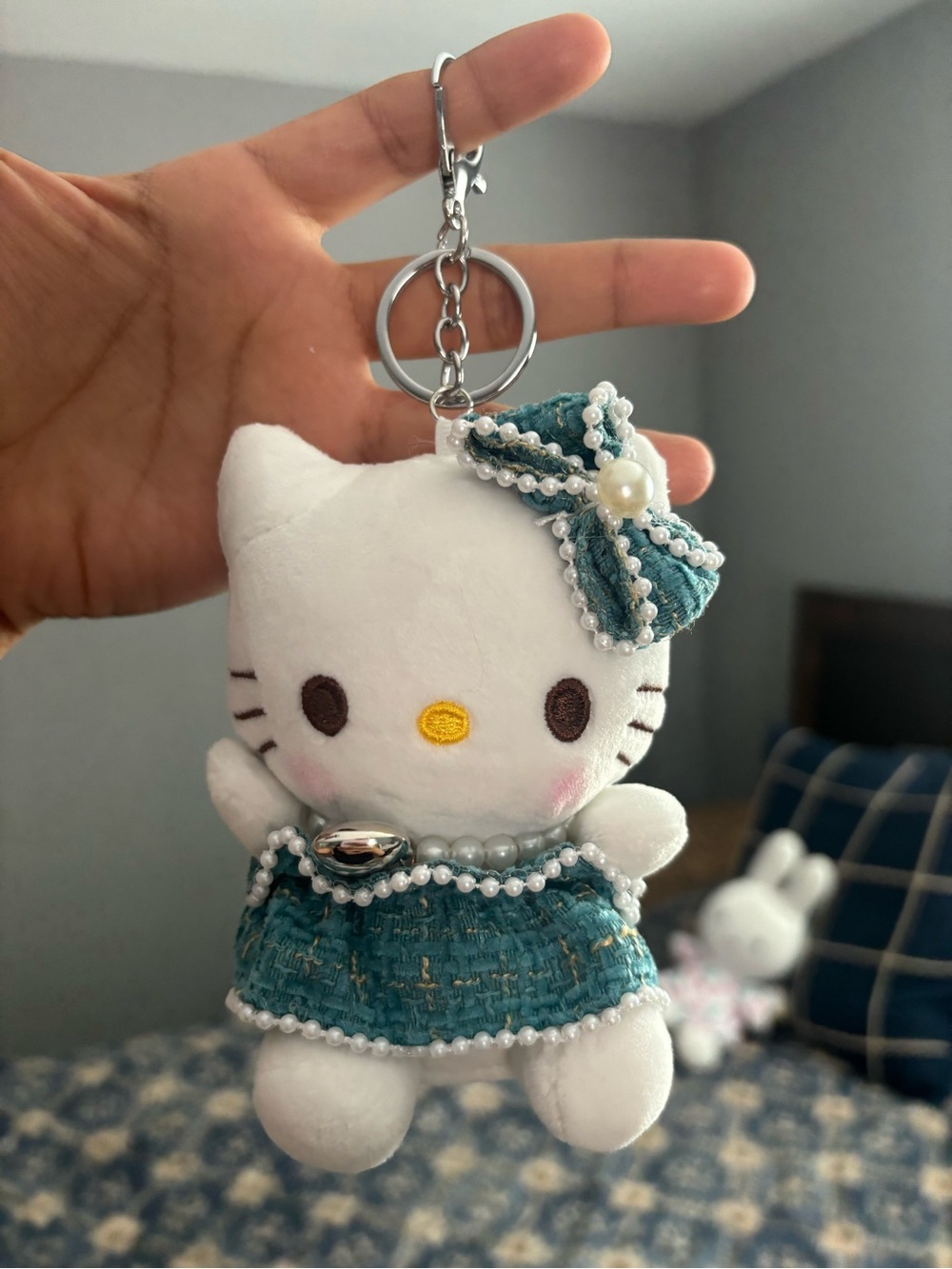 Sanrio Hello Kitty Teal Tweed Pearl Bow Keychain
